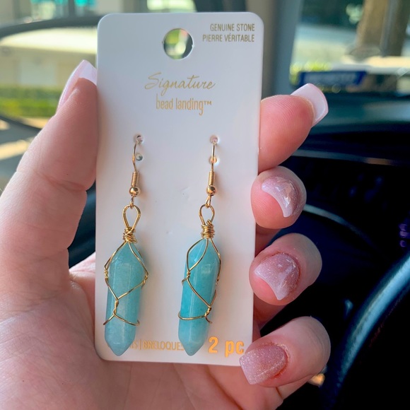 Jewelry bundle - Picture 1 of 6